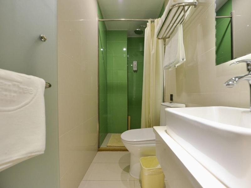 Twin Room - Photo 8
