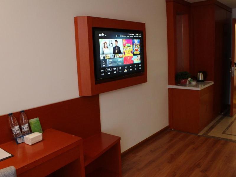 Twin Room - Photo 12