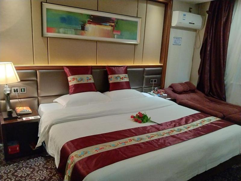 Triple Room - Photo 12
