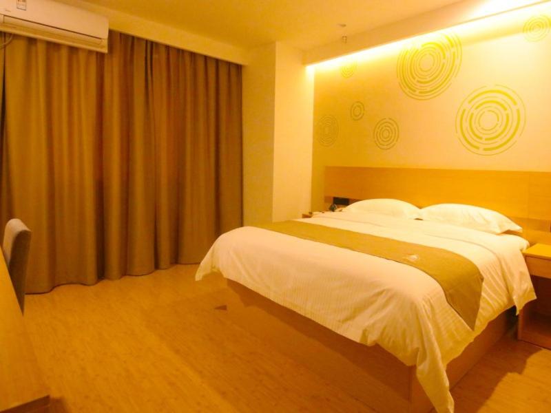 Double Room - Photo 13