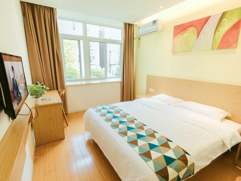 Mainland Chinese Citizens - Signature Double Room photo 2