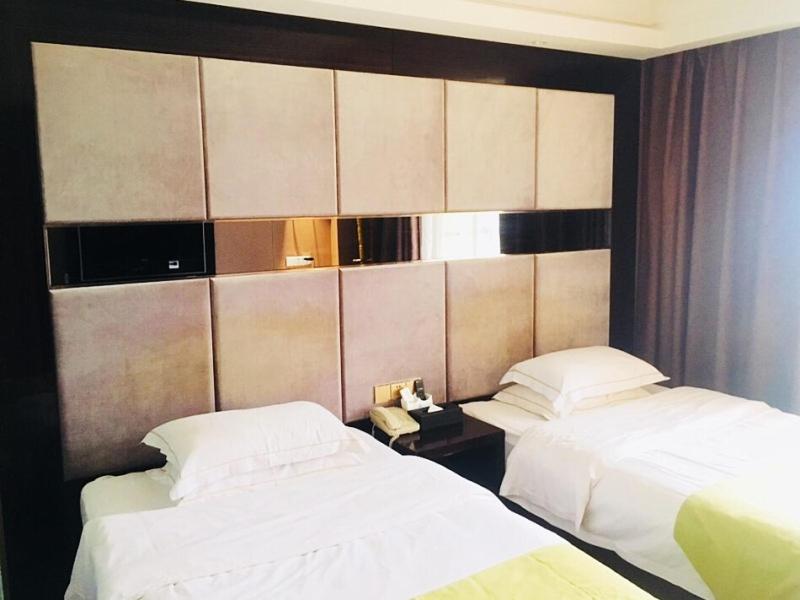 Twin Room - Photo 4