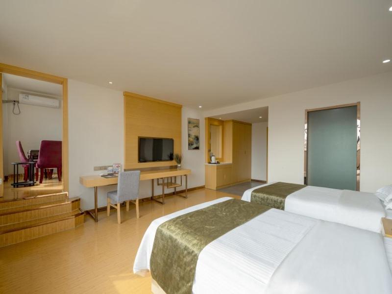 Twin Room - Photo 3