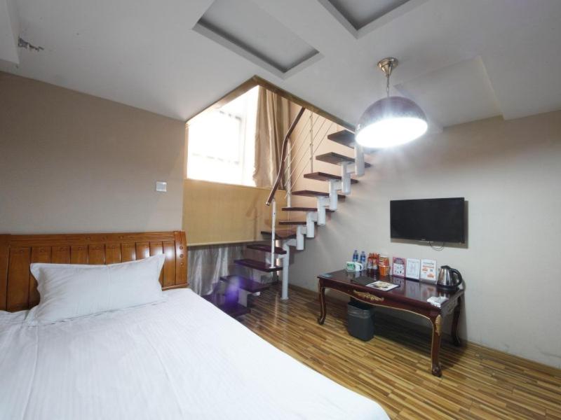 Mainland Chinese Citizens - Duplex Room photo 1