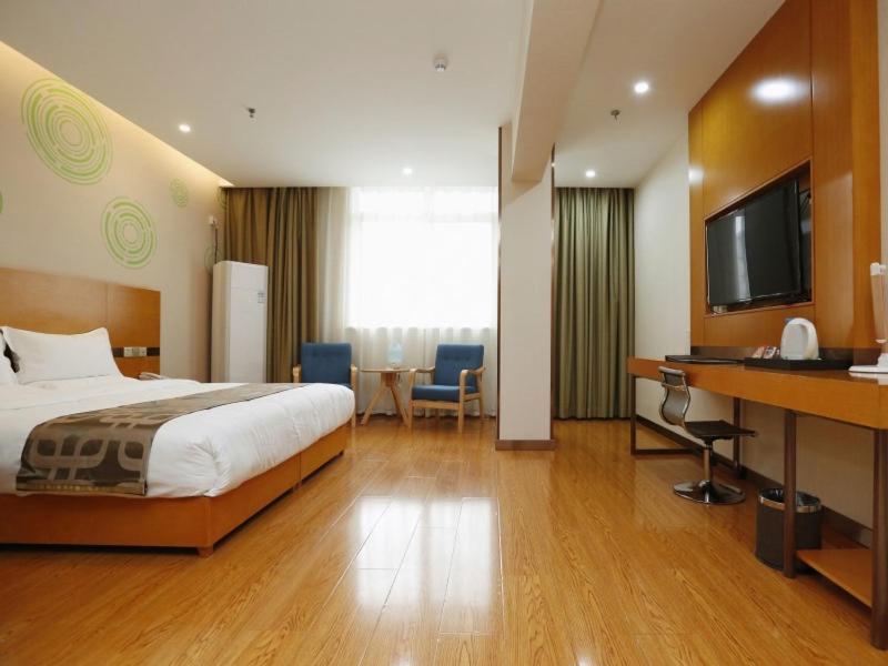 Superior Queen Room