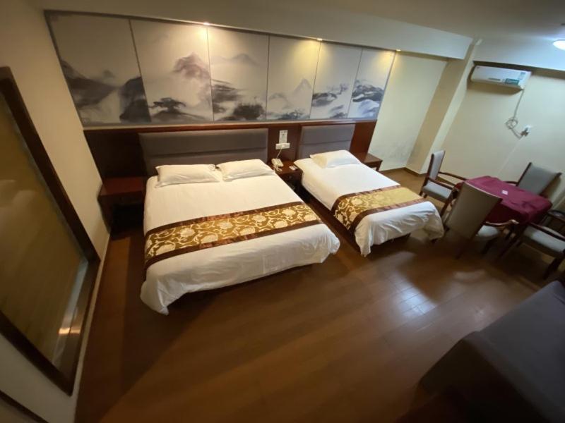 Mainland Chinese Citizens - Standard Twin Room - Photo 36