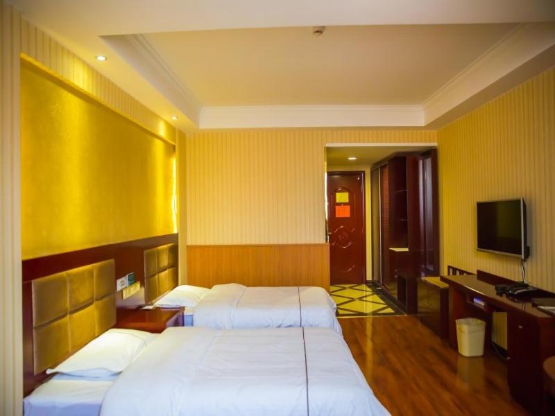 Twin Room - Photo 7