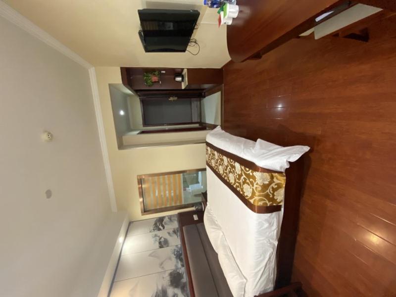 Mainland Chinese Citizens - Business Queen Room - Photo 13