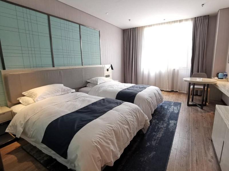 Superior Twin Room photo 3