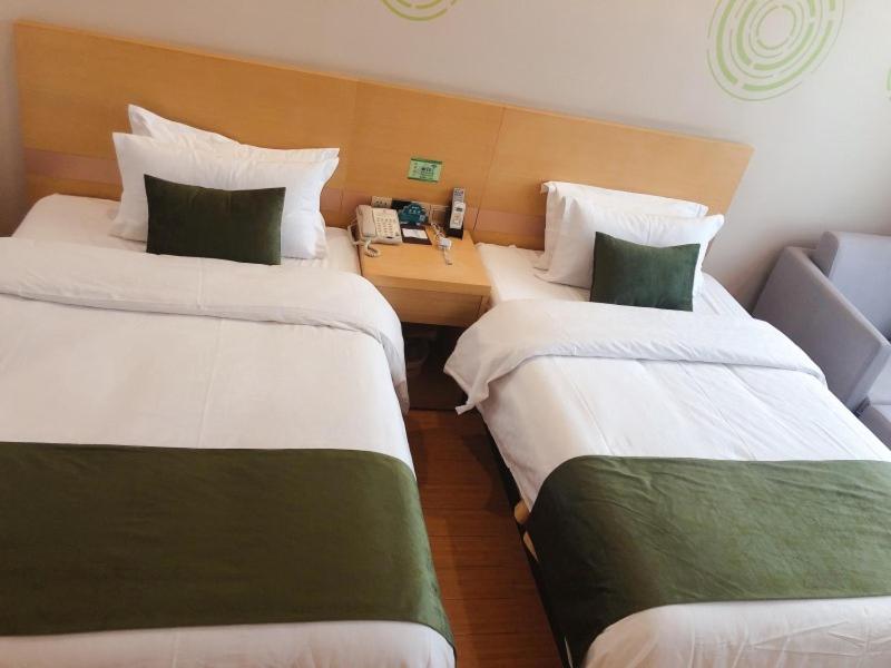 Twin Room - Photo 1