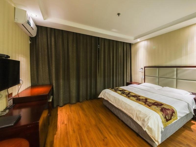 Mainland Chinese Citizens - Standard Twin Room - Photo 22