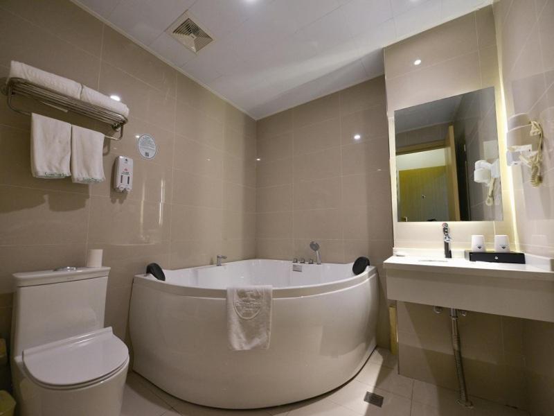 Double Room - Photo 5