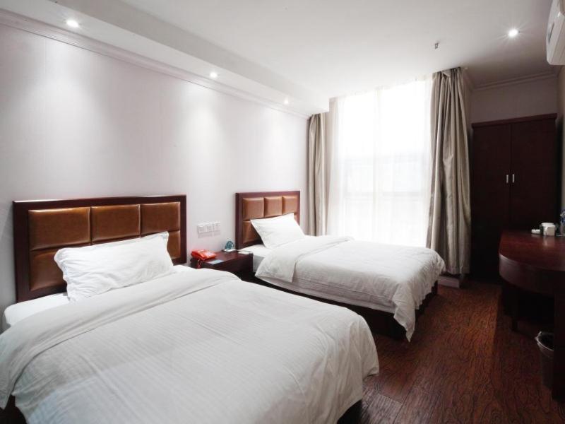 Mainland Chinese Citizens - Standard Twin Room photo 1