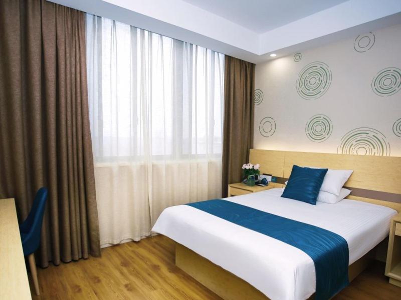 Superior Queen Room