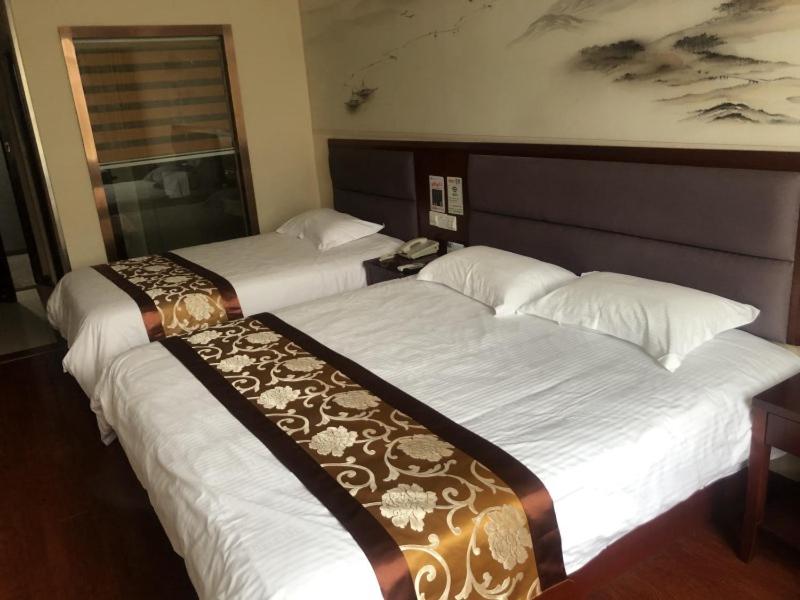 Mainland Chinese Citizens - Standard Twin Room - Photo 2