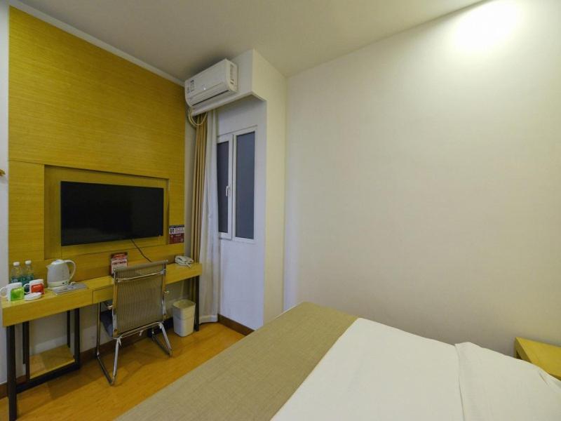 Double Room - Photo 6
