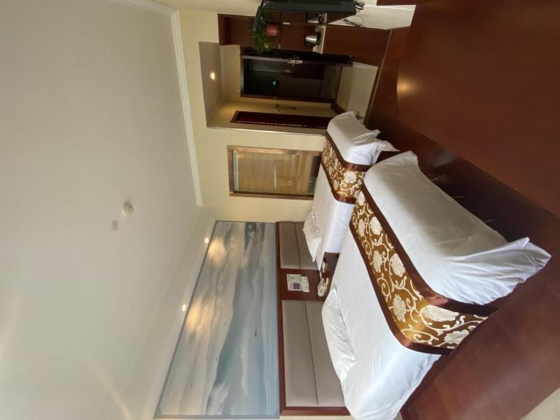 Mainland Chinese Citizens - Standard Twin Room - Photo 38