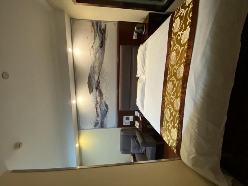 Mainland Chinese Citizens - Business Queen Room - Photo 16