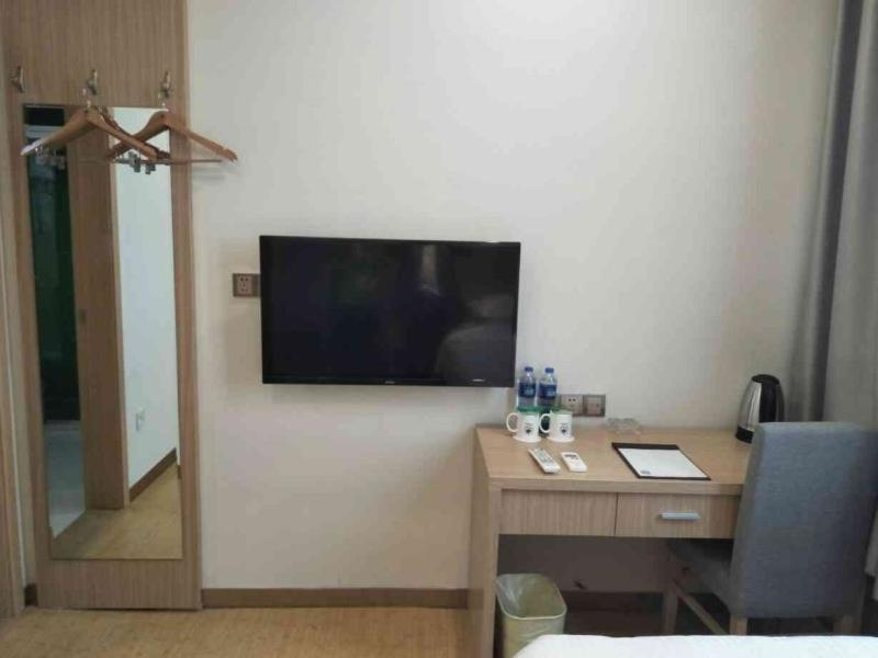 Double Room Without Window photo 1