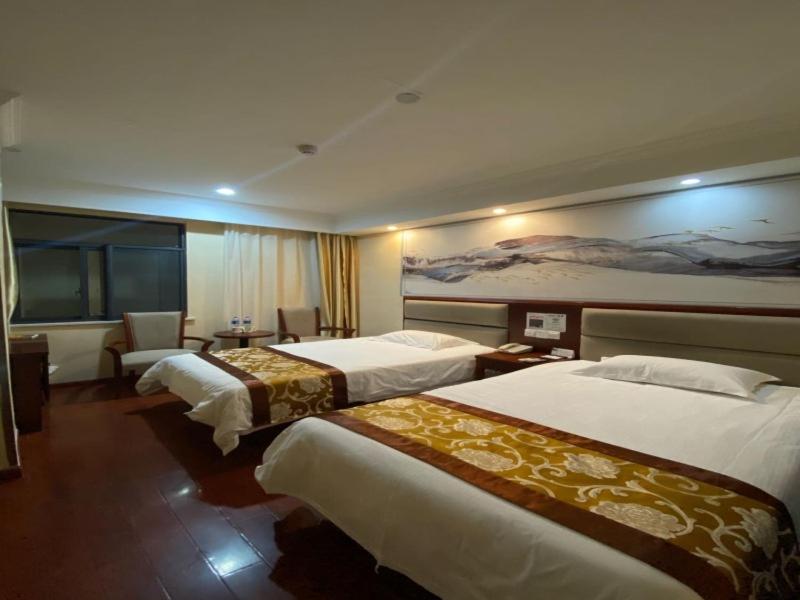 Mainland Chinese Citizens - Standard Twin Room - Photo 40