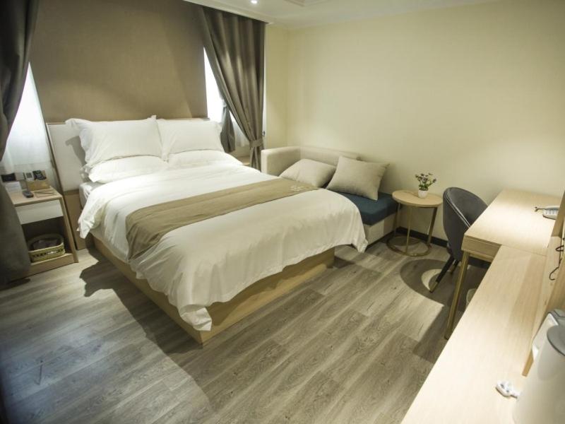 Superior Double Room - Photo 1