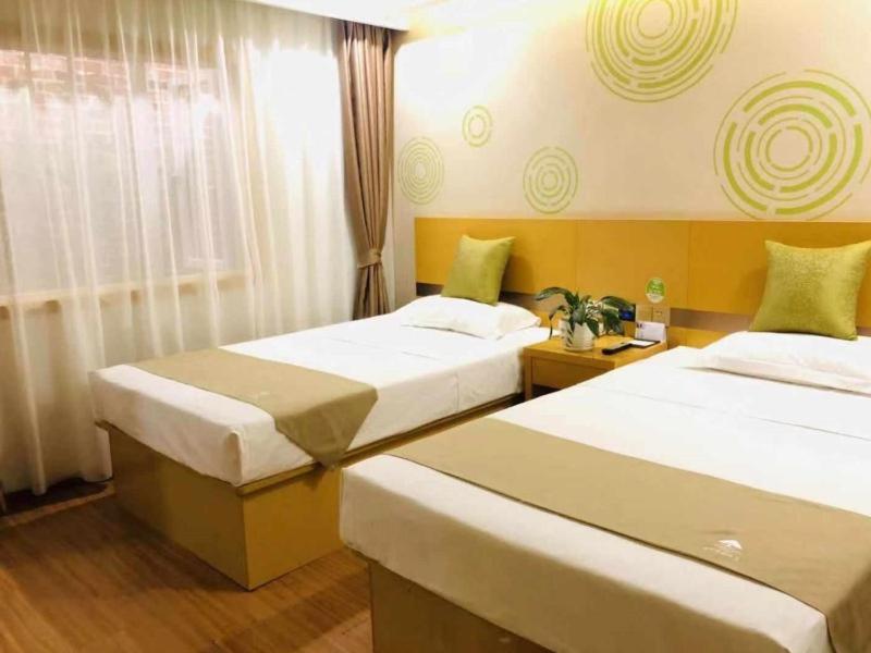 Twin Room - Photo 7