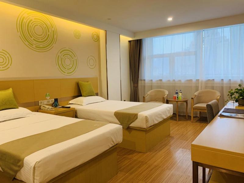 Twin Room - Photo 8