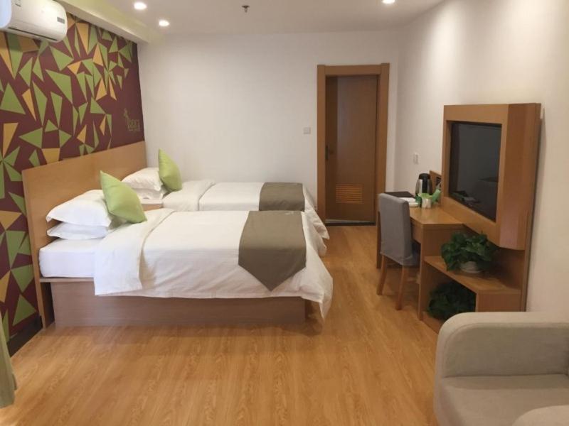 Mainland Chinese Citizens - Business Twin Room photo 1