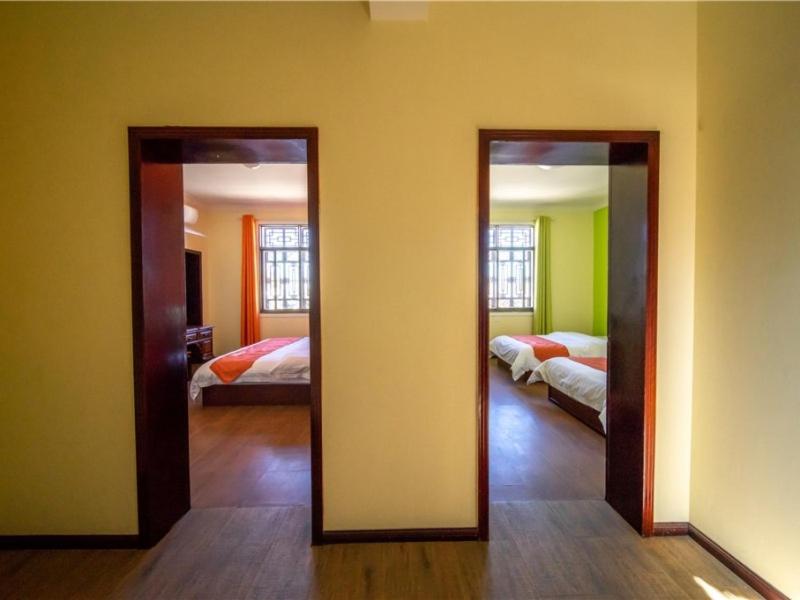 Twin Room - Photo 7