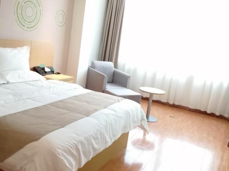 Double Room - Photo 6