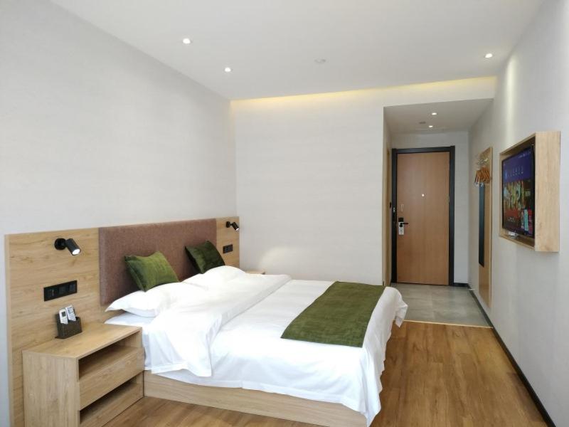 Standard Double Room photo 2