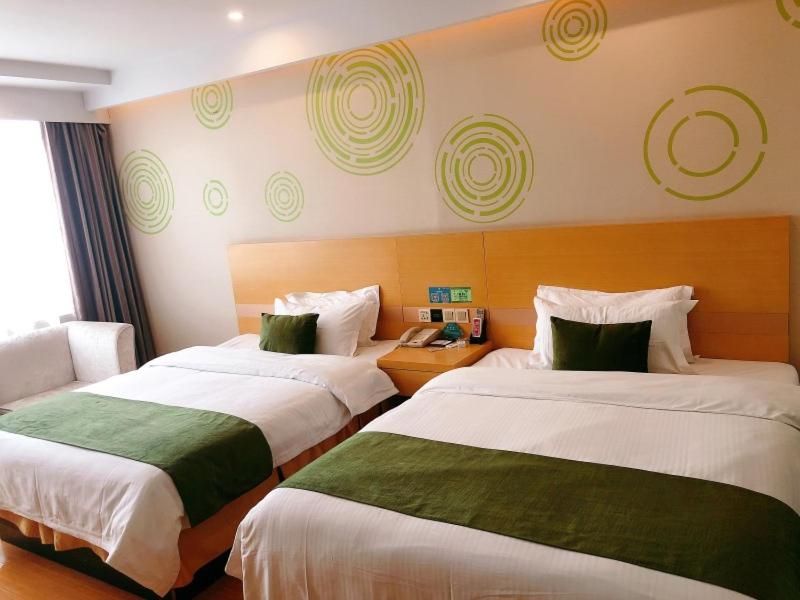 Twin Room - Photo 3