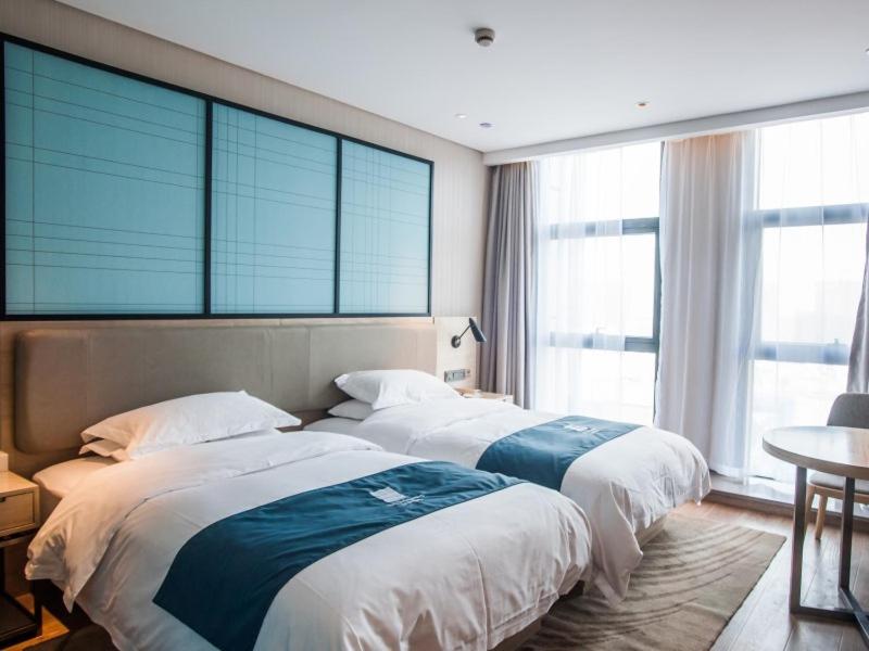 Superior Twin Room photo 2