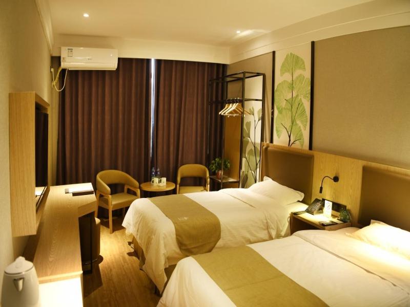 Twin Room - Photo 6