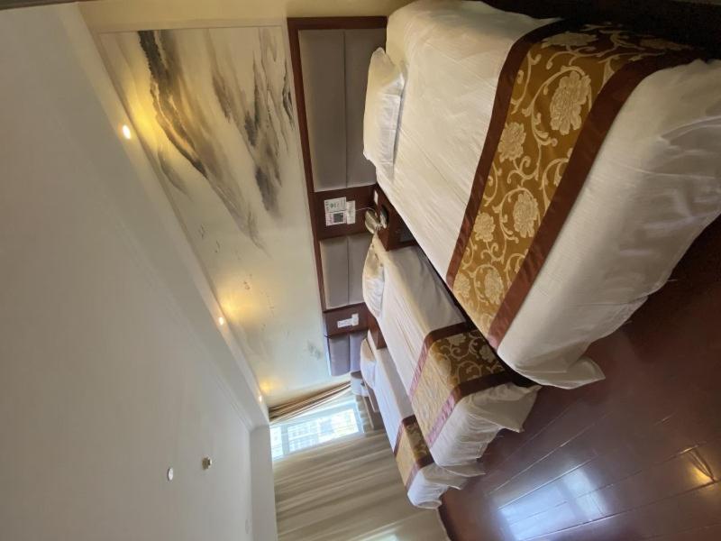 Mainland Chinese Citizens - Deluxe Twin Room photo 1