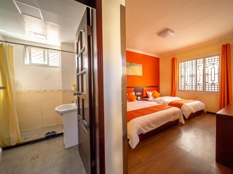 Twin Room - Photo 14