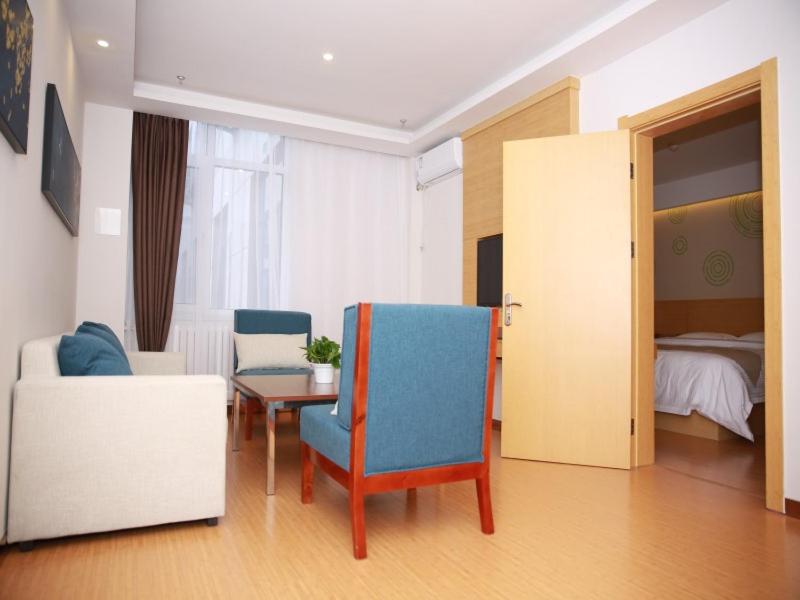 Business Suite photo 3