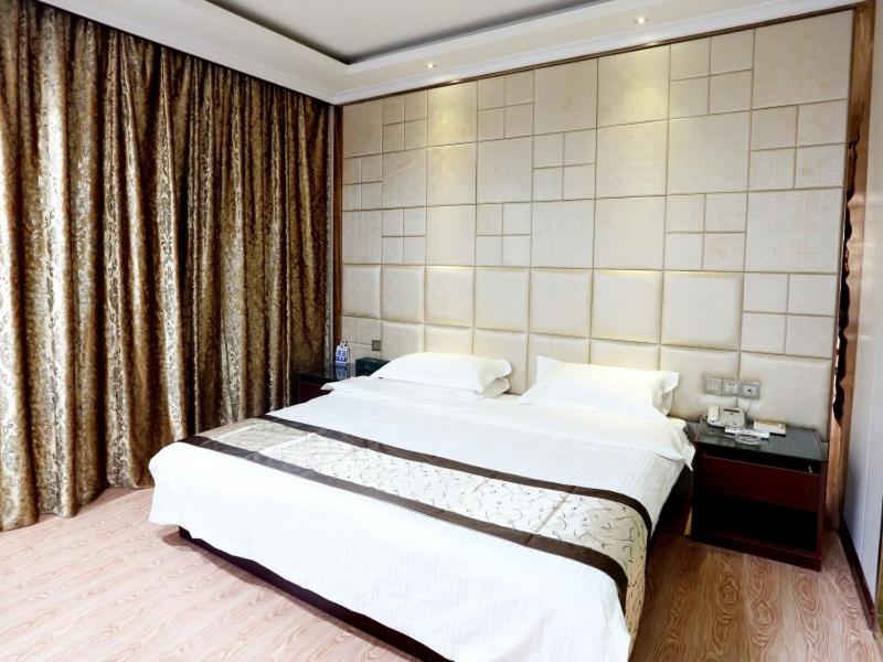 Superior Queen Room photo 3