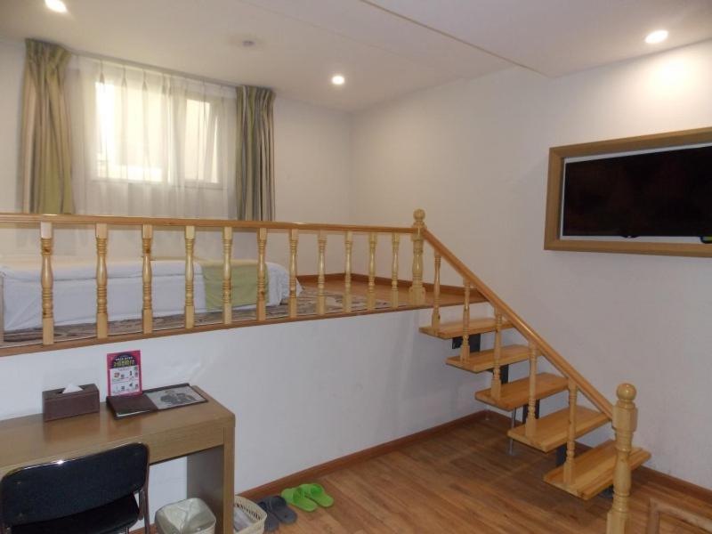 Mainland Chinese Citizens - Duplex Room photo 1