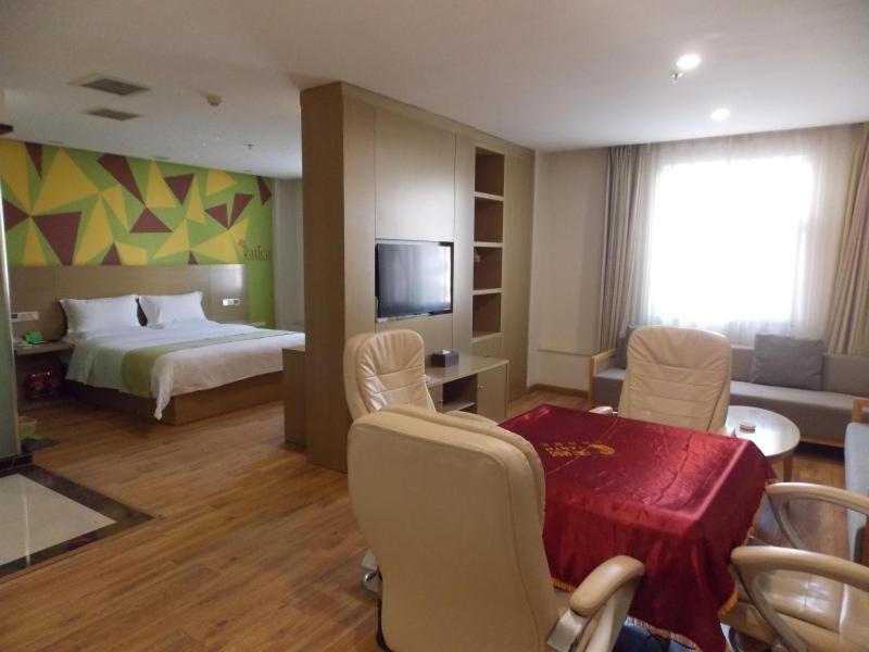 Mainland Chinese Citizens - Deluxe Suite photo 2