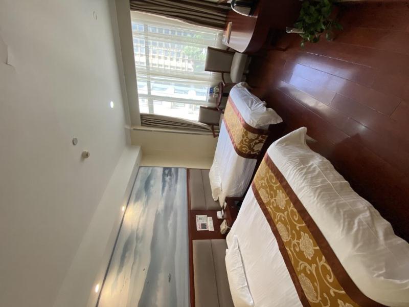 Mainland Chinese Citizens - Standard Twin Room - Photo 21