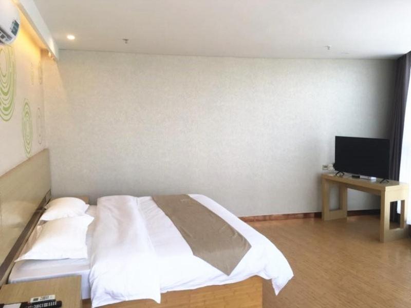 Double Room - Photo 14