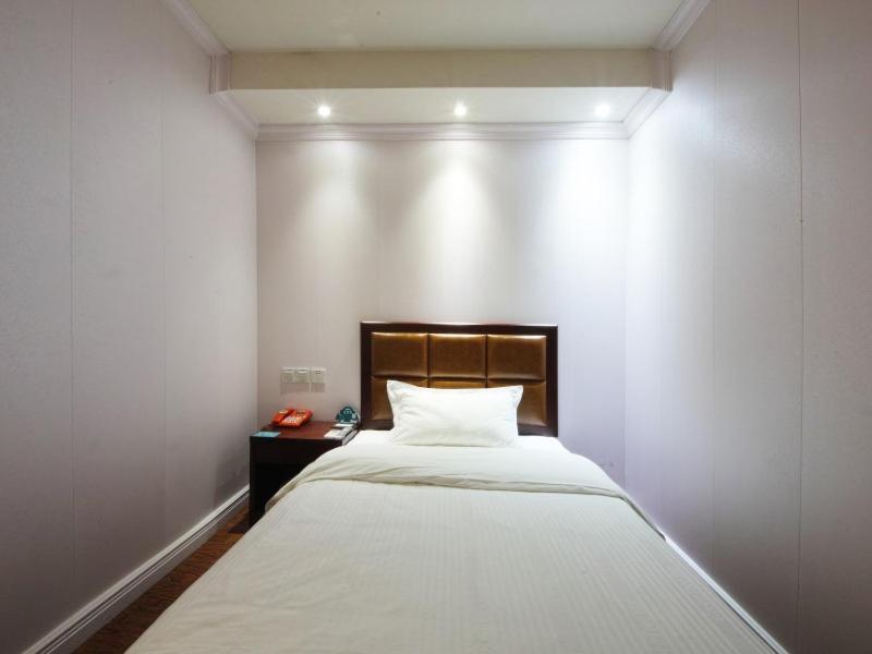 Mainland Chinese Citizens - Single Room photo 3