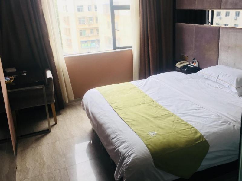 Twin Room - Photo 1