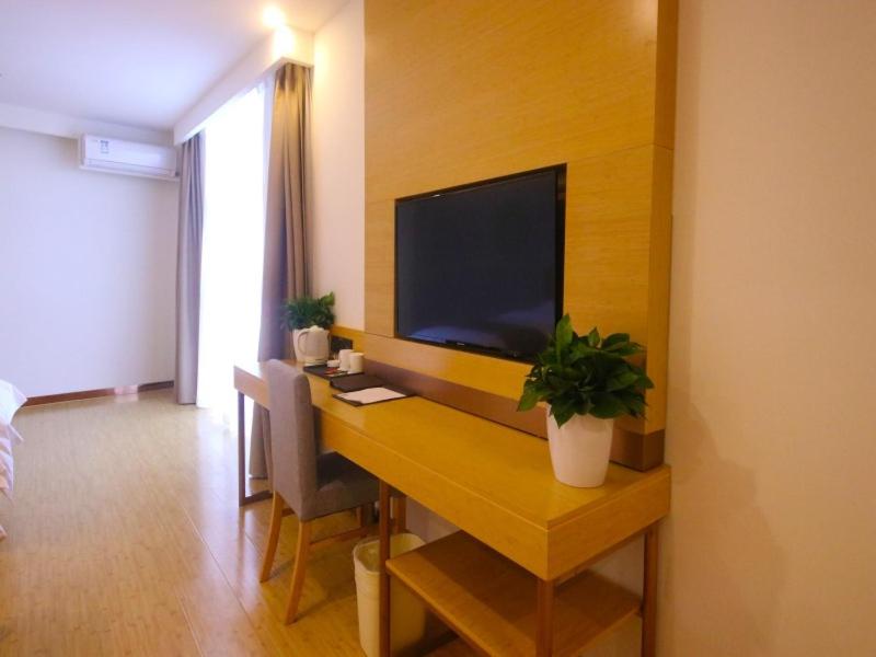 Double Room - Photo 7