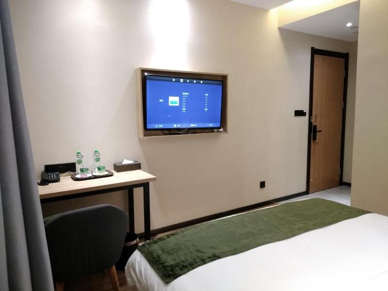 Standard Double Room photo 3