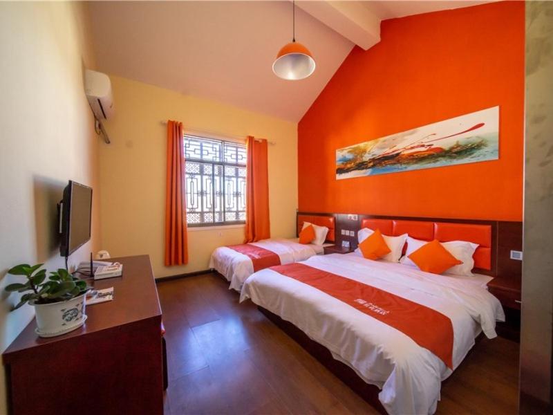 Twin Room - Photo 10