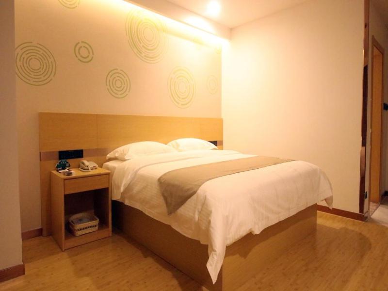 Double Room - Photo 9