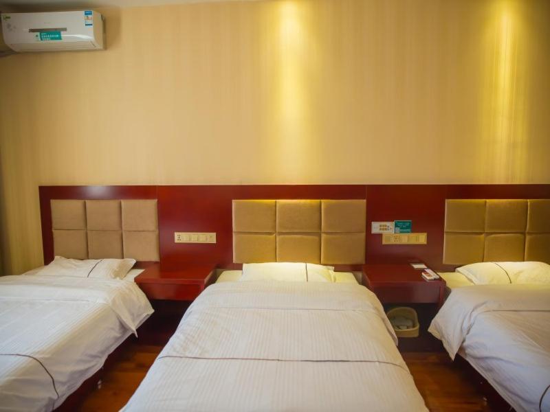 Triple Room - Photo 2
