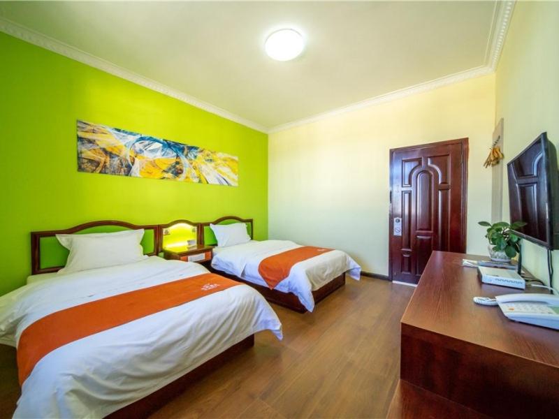 Twin Room - Photo 9